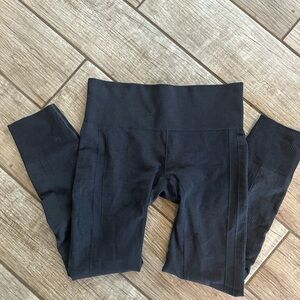 Sold on fb. Lululemon ebb to street tight heather dark slate gray seamless